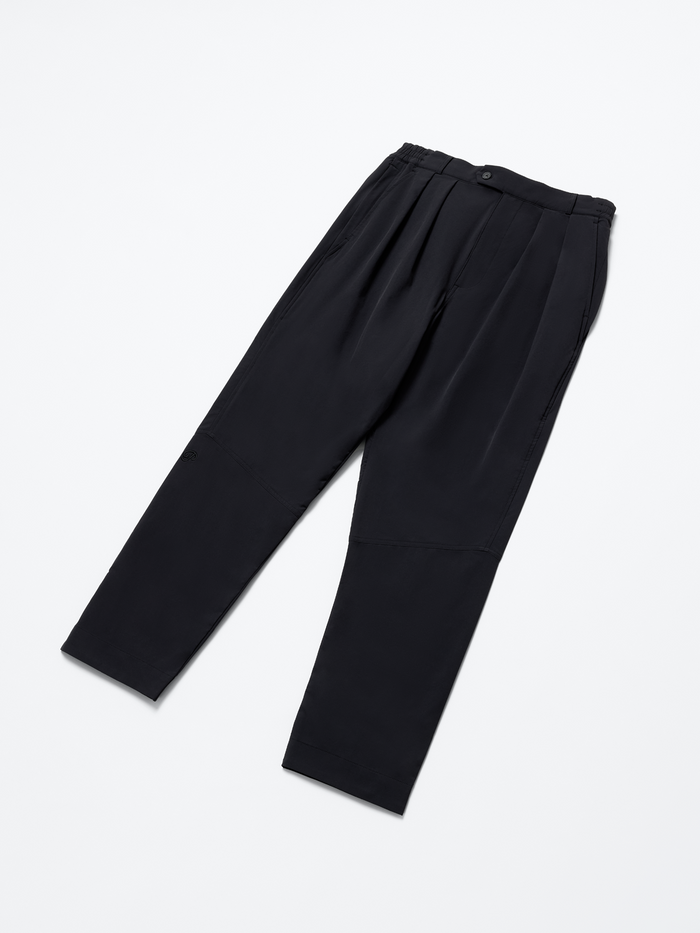 Anywhere Pleated Pants (Black)