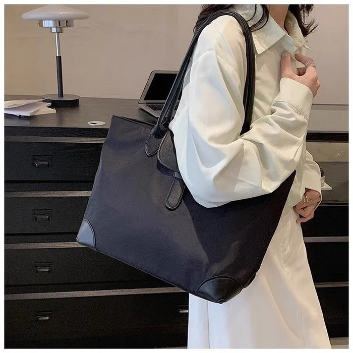 CL1515 - Elegant Fabric Tote Handbag