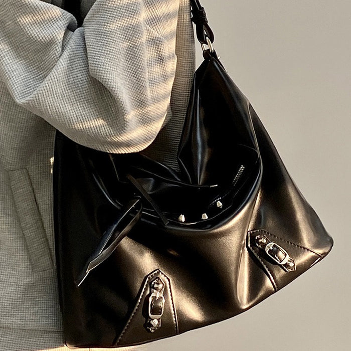 CL1516 - Retro Punk Crossbody Bag