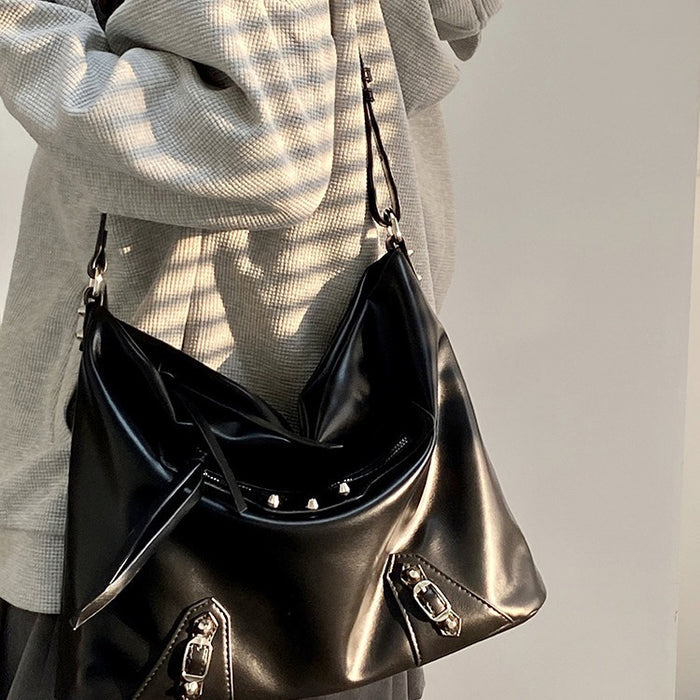 CL1516 - Retro Punk Crossbody Bag