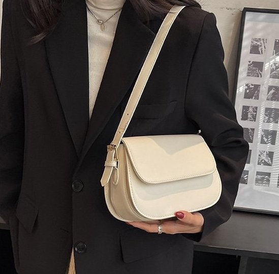 CL1555 - Stylish Vintage Crossbody Bag