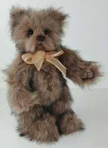RETIRED- CHARLIE BEAR- Shrimpy- a handsome smaller standing/sitting bear 9.7”